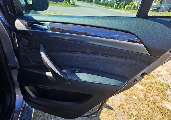 BMW X6 cena 79700 przebieg: 185000, rok produkcji 2012 z Chociwel małe 436